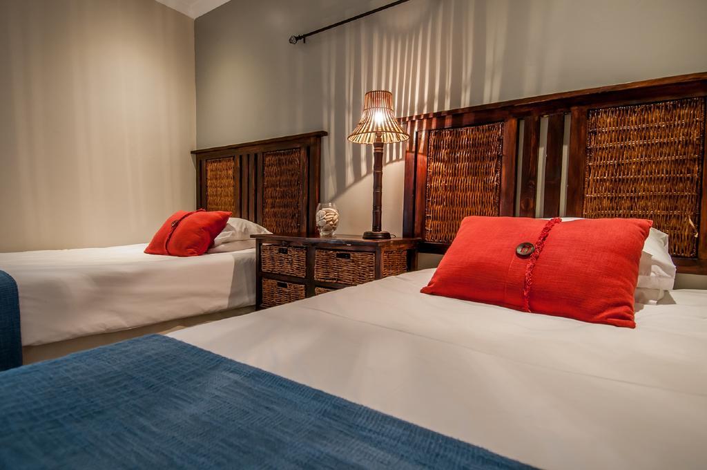Lenore Guest House Порт Елизабет Екстериор снимка